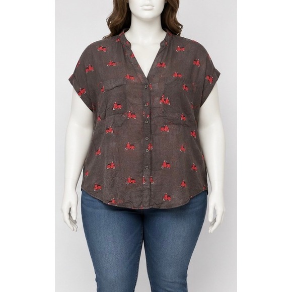 Torrid 1 Womens Vespa Scooter Print Blouse Grey Red Button Up Short Sleeve